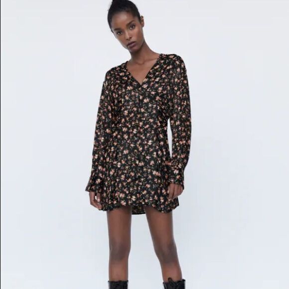 ✨ ZARA PRINT DRESS✨ - Picture 1 of 3